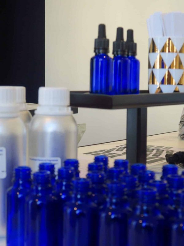 Frederic-crouzet-realisations-atelier-parfum (8)